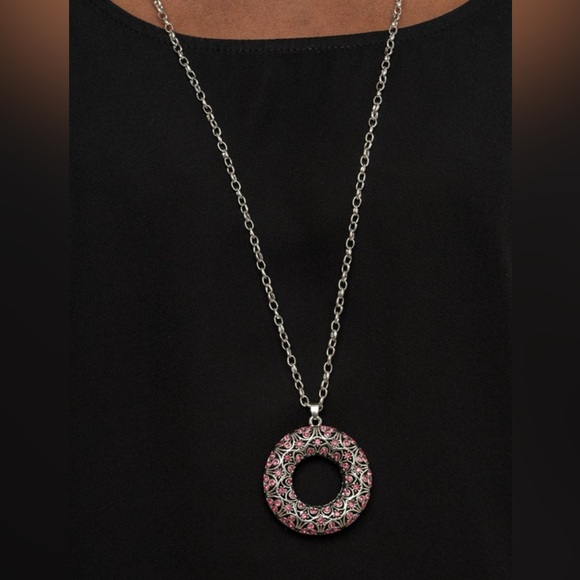 🎉HP🎊🆕Pink and Silver Paparazzi Jewelry Bundle - Picture 3 of 8